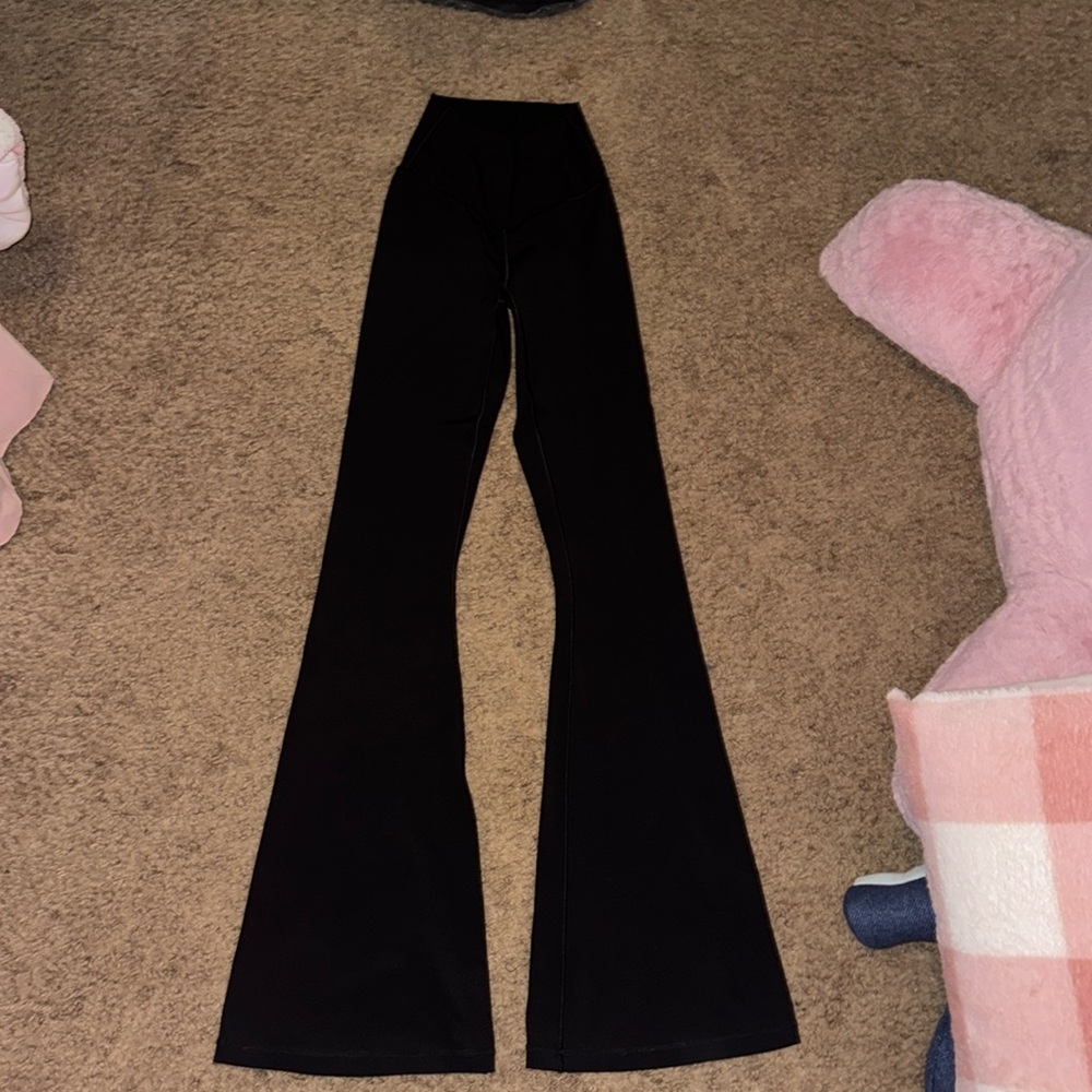 criss cross flare leggings